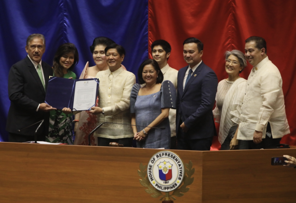 Marcos, Duterte proclaimed winners in PH’s fastest vote count